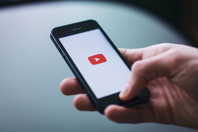 Как изменить название канала YouTube в Интернете и на мобильных устройствах